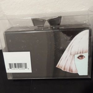 2 Love and Bravery clutches